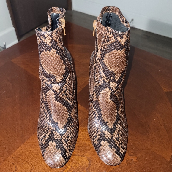 ALDO Aurella Booties in Brown Snake Print Size 7 - Picture 2 of 8